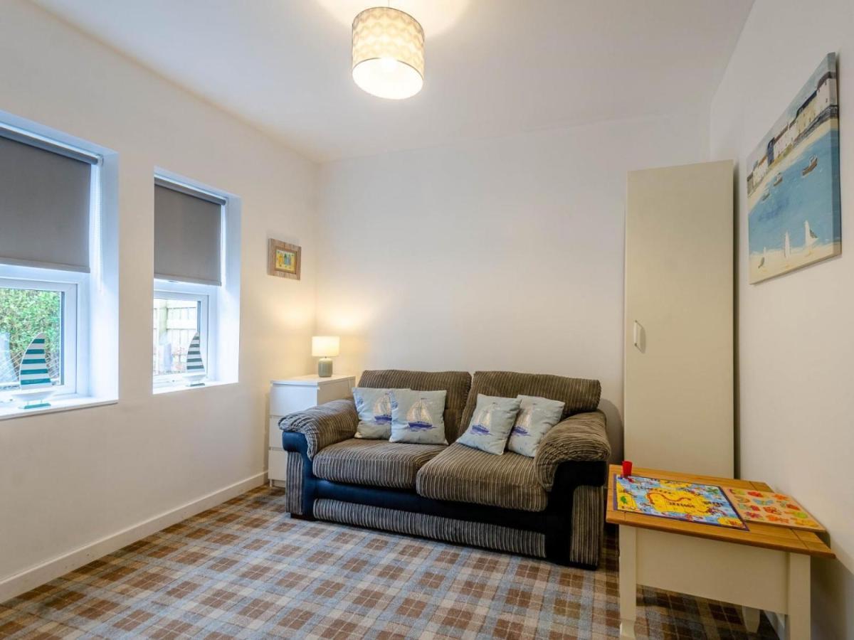 Cosy 3 Bedroom Home In Centre Of بروديك المظهر الخارجي الصورة