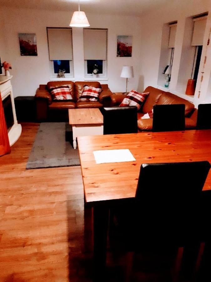 Cosy 3 Bedroom Home In Centre Of بروديك المظهر الخارجي الصورة