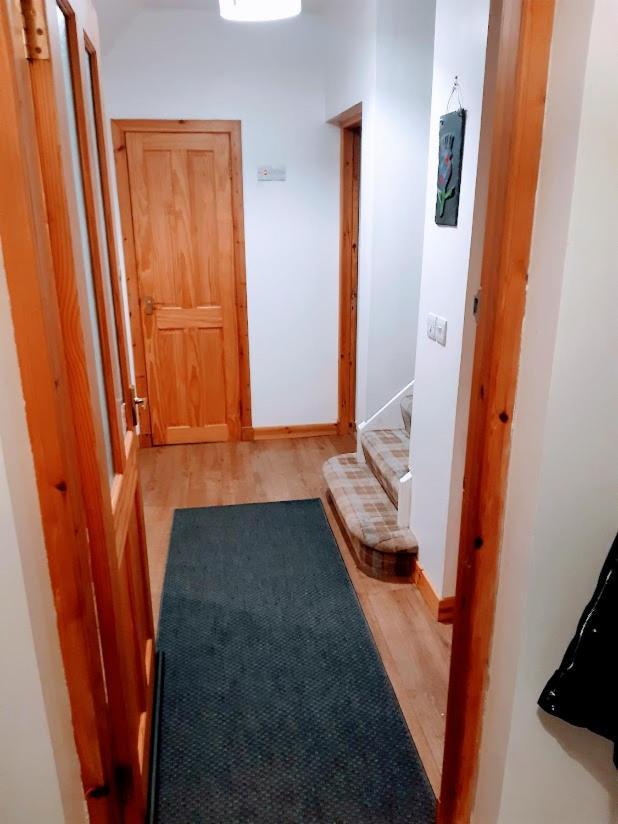 Cosy 3 Bedroom Home In Centre Of بروديك المظهر الخارجي الصورة